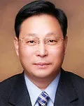 소설가인 장팔현의 대표 이미지