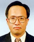 변호사, (전직)검사인 명동성의 대표 이미지