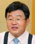변호사, (전직)판사인 강훈의 대표 이미지