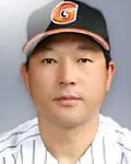 야구코치, (전직)야구선수인 윤형배의 대표 이미지