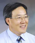 시인, 사진작가인 이춘우의 대표 이미지