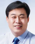 정당인, (전직)국회의원인 김선동의 대표 이미지