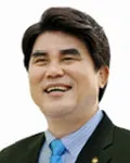 대학교수, (전직)국회의원인 김성회의 대표 이미지