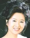 성악가인 유미자의 대표 이미지