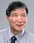 평론가인 임헌영의 대표 이미지