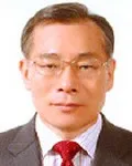연구인인 이화섭의 대표 이미지