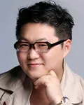 스타일리스트인 정윤기의 대표 이미지