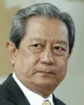 정치인인 수라윳 출라논의 대표 이미지