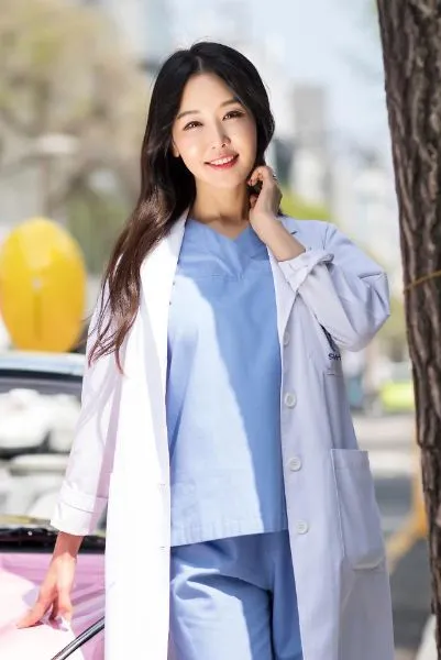 치과의사, 유튜버인 이수진의 대표 이미지