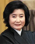 패션디자이너, 대학교수인 이영희의 대표 이미지