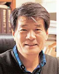 소설가인 김주영의 대표 이미지