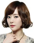 탤런트인 윤아정의 대표 이미지