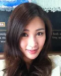 연극배우, 모델인 오진아의 대표 이미지