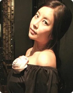 영화배우, 배우, 연기자, 모델인 배정원의 대표 이미지