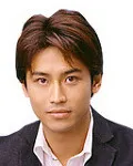 영화배우인 오자키 우소의 대표 이미지