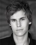 영화배우인 라이 웨이크필드의 대표 이미지