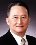 변호사인 윤창번의 대표 이미지
