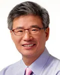 작가인 전경일의 대표 이미지