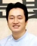 의사인 이효의 대표 이미지