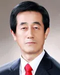 교육감인 이영우의 대표 이미지