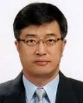 대학교수인 사동민의 대표 이미지