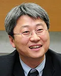 대학교수인 김근식의 대표 이미지