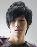 모델인 이유영의 대표 이미지