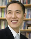 특수단체인, (전직)대학교수인 서정인의 대표 이미지