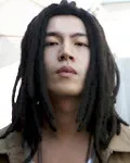 가수인 스컬의 대표 이미지