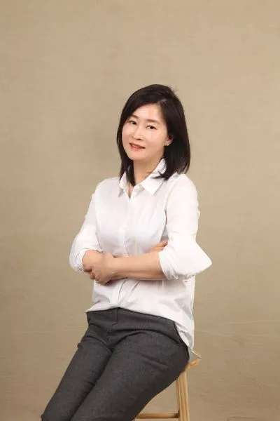 방송인, 교수, 대표, 작가인 김지연의 대표 이미지