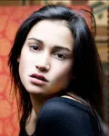 영화배우인 모르자나 아나위의 대표 이미지