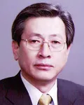 정당인, 대학교수, (전직)언론인인 김상돈의 대표 이미지