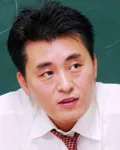 평론가인 이호의 대표 이미지