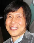 평론가인 이주헌의 대표 이미지