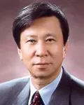 대학교수인 최종태의 대표 이미지