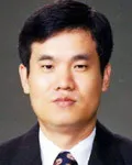 정무직공무원, (전직)판사인 이성보의 대표 이미지