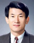 판사인 김용헌의 대표 이미지