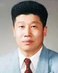 시인인 심홍섭의 대표 이미지