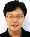 평론가인 이광호의 대표 이미지