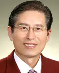 목사인 고흥식의 대표 이미지