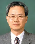 변호사, (전직)공무원인 이공현의 대표 이미지