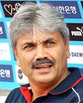 축구감독인 기 라콤브의 대표 이미지