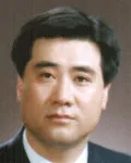 정당인인 이탁우의 대표 이미지