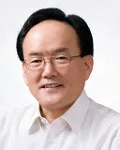 기초단체장인 진익철의 대표 이미지