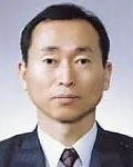 변호사, (전직)판사인 김원태의 대표 이미지