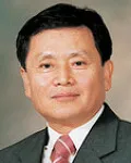 문학평론가, 시인, 대학교수인 서범석의 대표 이미지