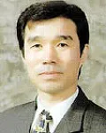 대학교수인 김종국의 대표 이미지