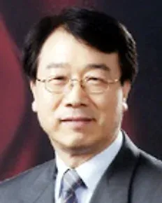 대학교수인 김주택의 대표 이미지