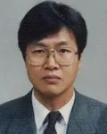 대학교수인 박천오의 대표 이미지