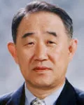 대학교수인 윤정의의 대표 이미지